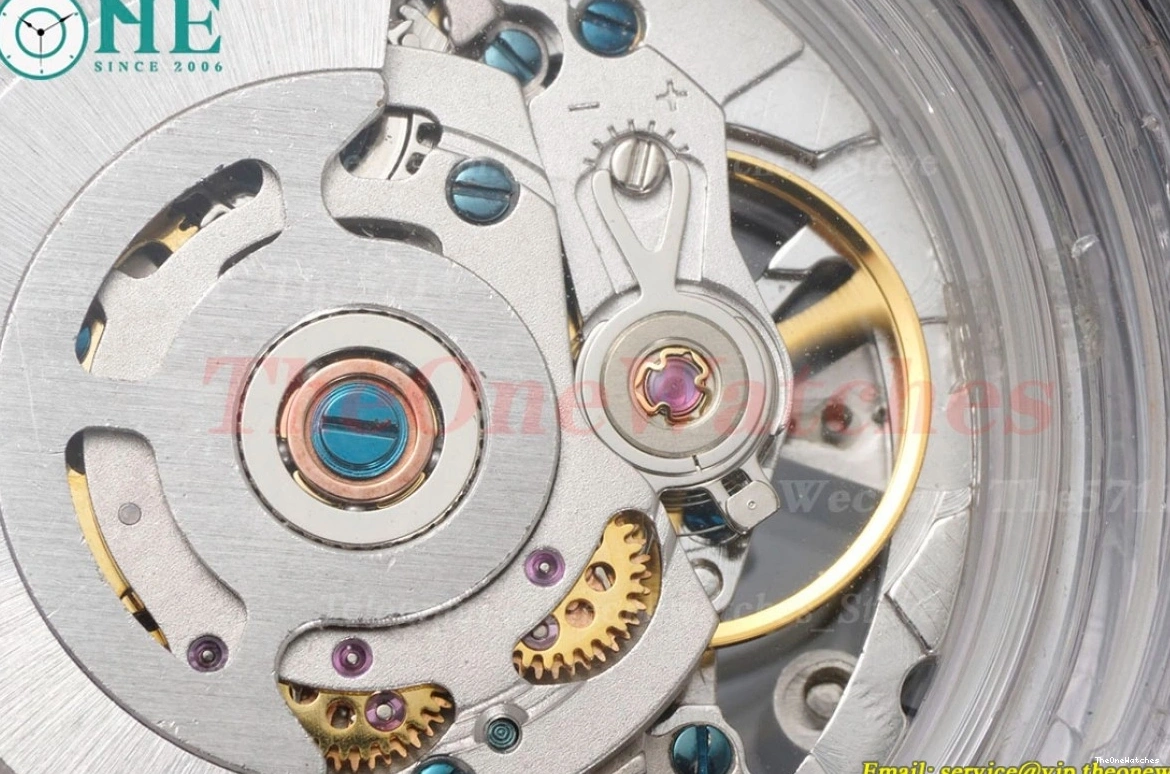 A2824 Acrylic F8F Skeleton Date No Submariner RU Dial 40MM 1210